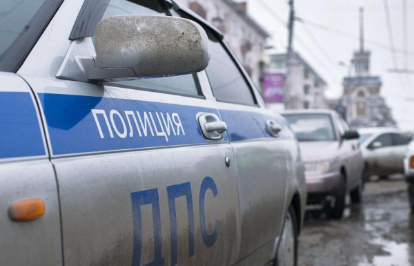 В Новороссийске погибла женщина, попав под колёса автомобиля у остановки + видео